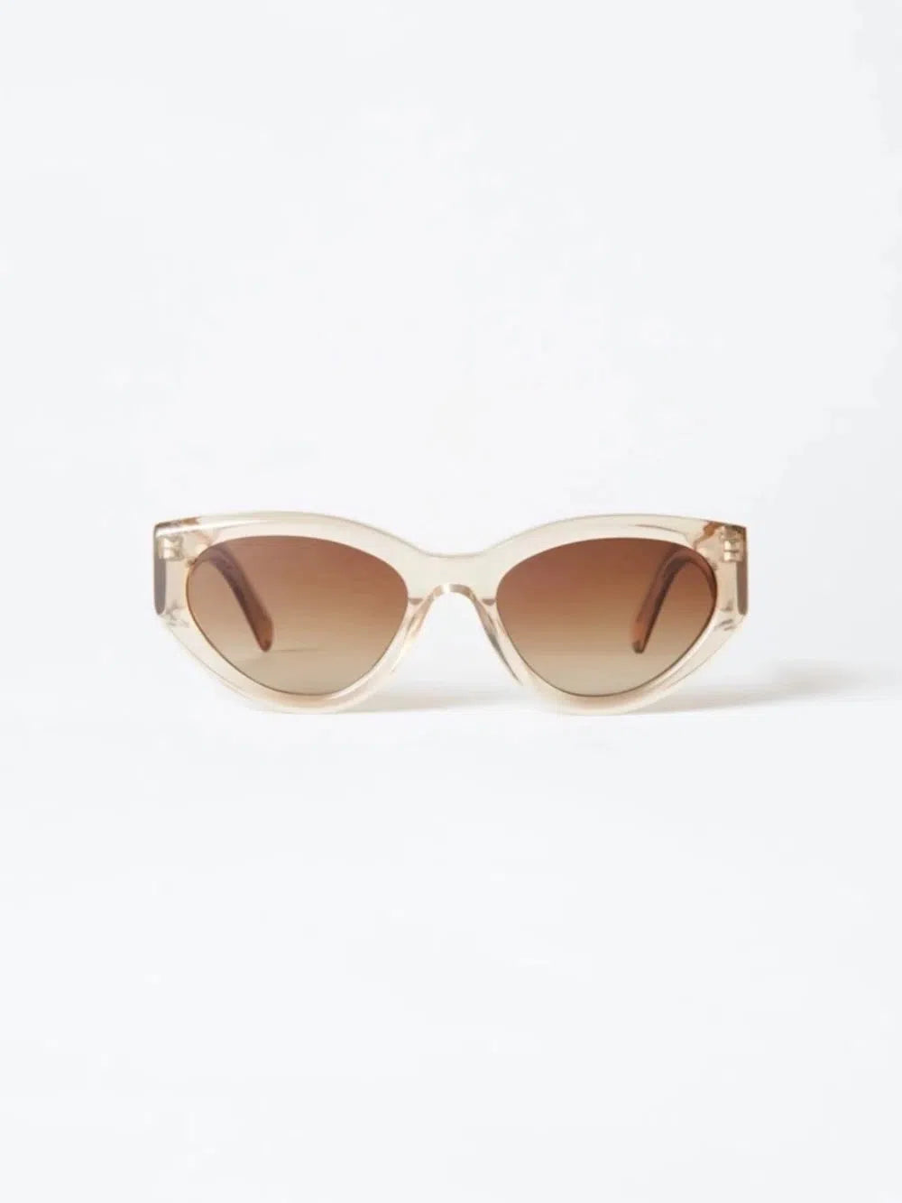 Chimi 06.2 Sunglasses in Ecru