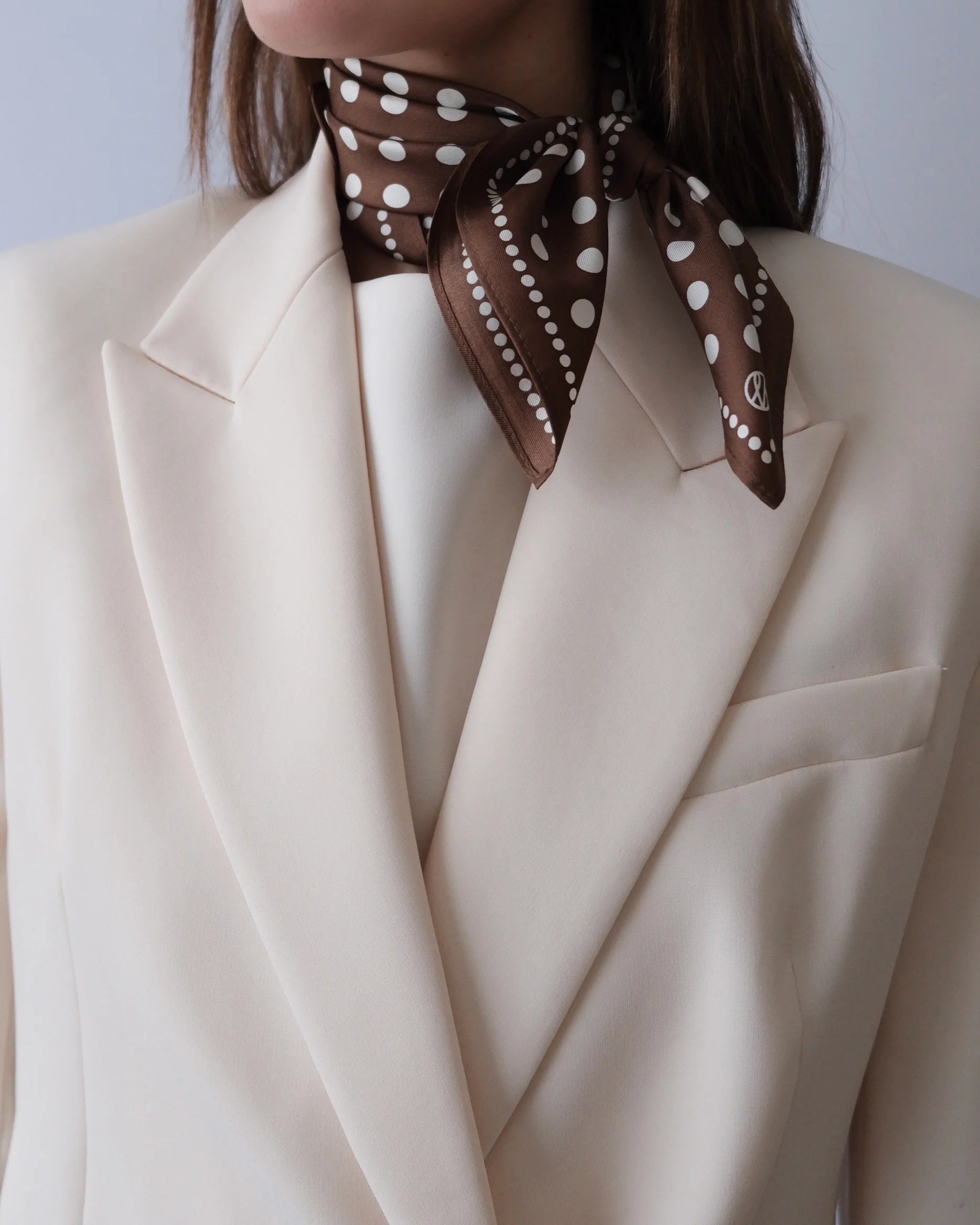 Le Scarf Polkadot Milk Chocolate