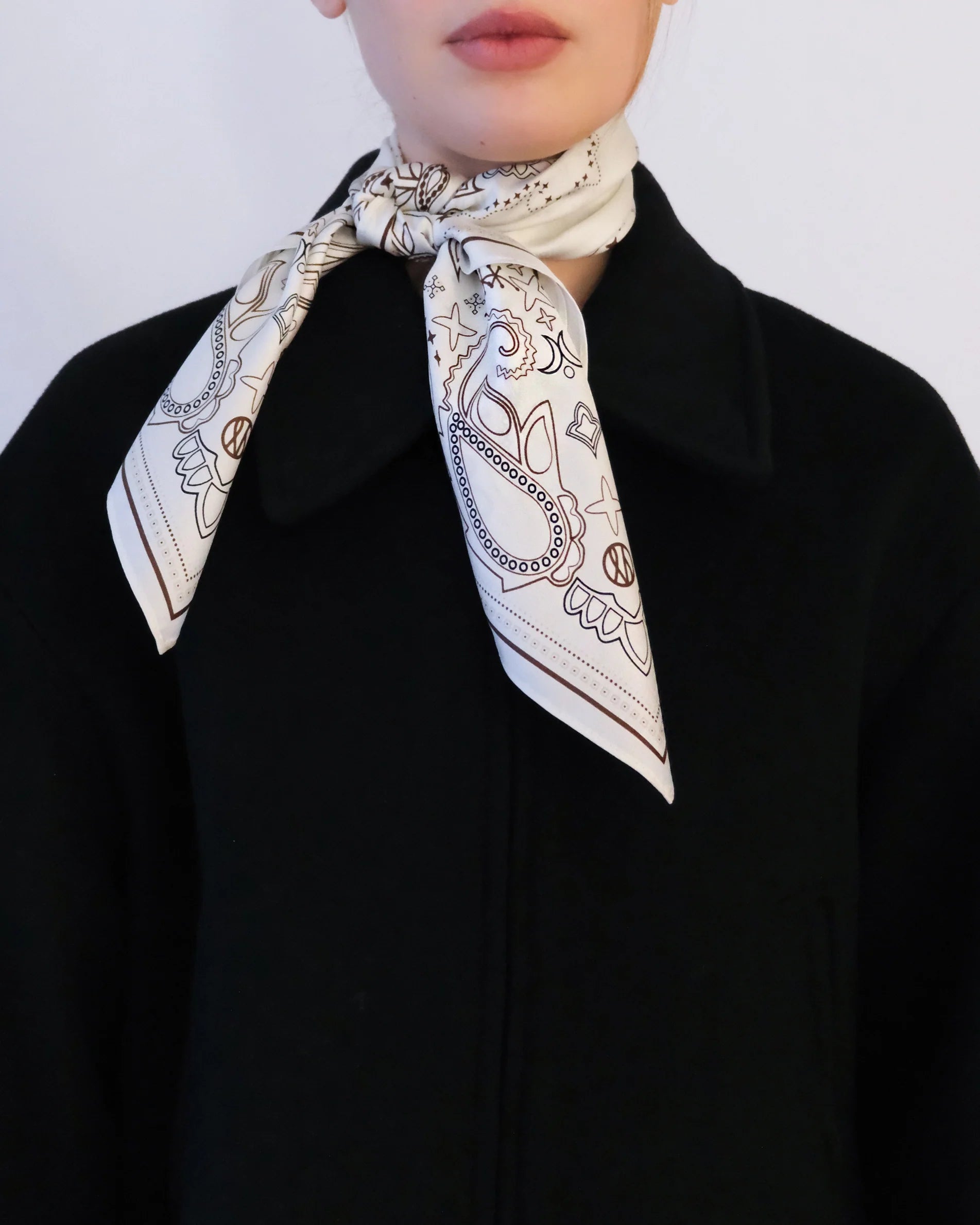 Le Scarf Paisley Scarf White Chocolate