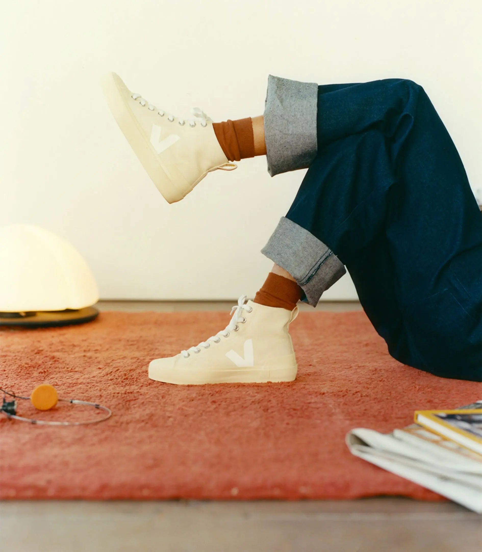 Veja Wata II Canvas White Butter