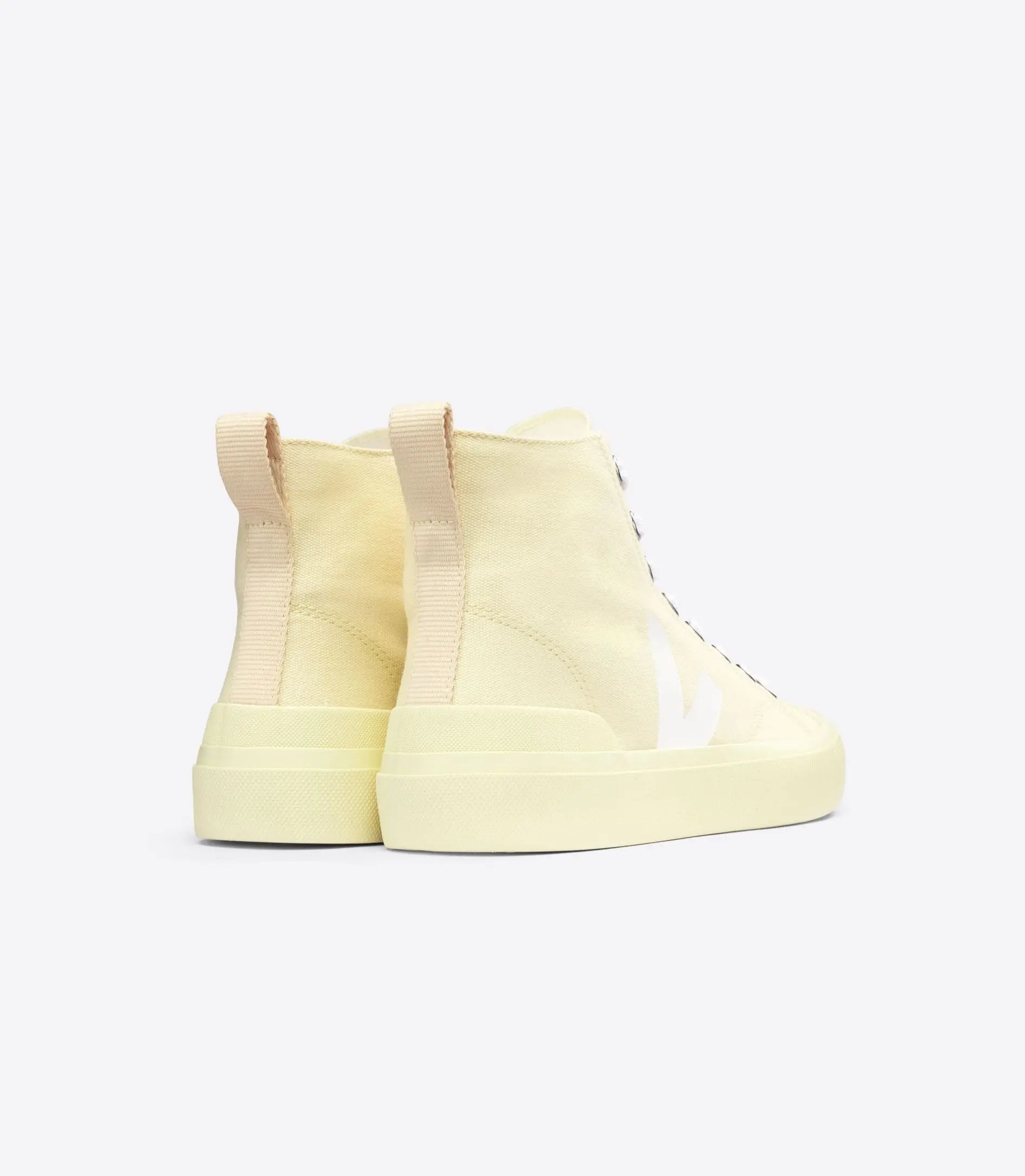 Veja Wata II Canvas White Butter